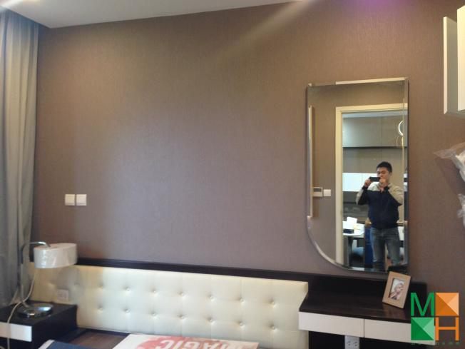 thi-cong-giay-dan-tuong-can-ho-mau-imperia-garden (14)